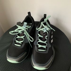 Terrex Adidas, 7 woman